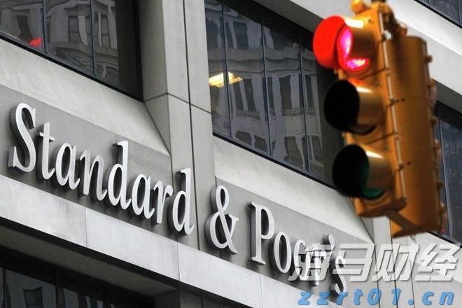中国海警依法驱离日非法进入我钓鱼岛领海船只