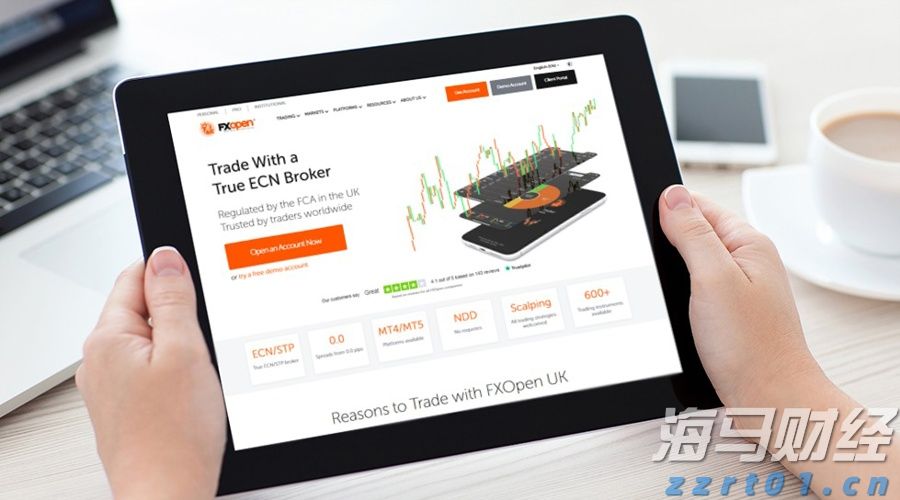 荷塘社区亲子家庭“小交警”上岗学交规