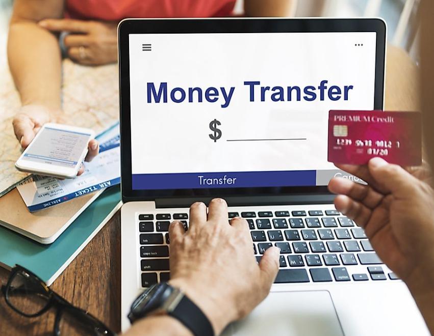 平安银行合肥分行党委致敬银发母亲,党建联建共话敬老情