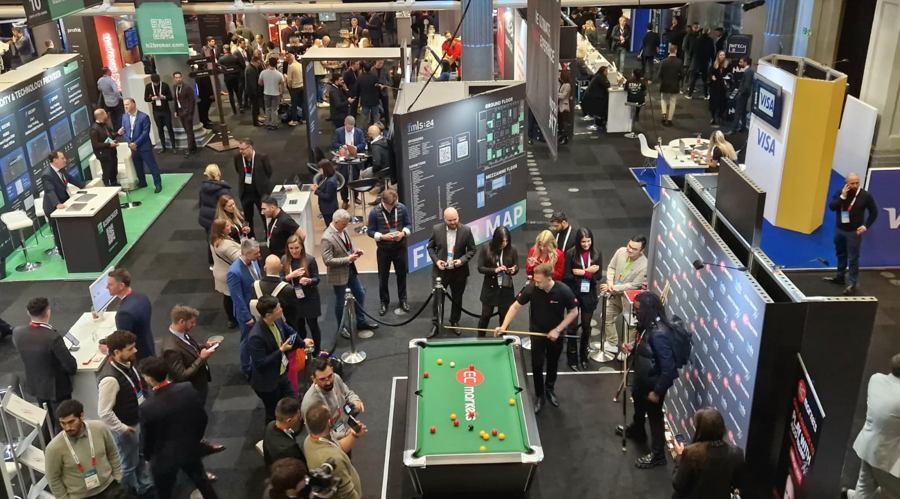 32万快速到账！泰康人寿铜陵中支为客户撑起家庭健康伞